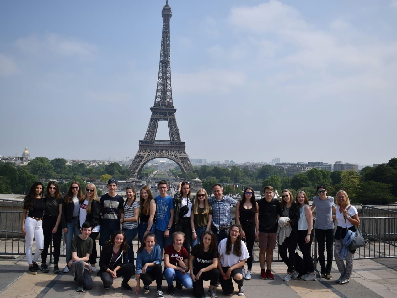 Gruppenbild_-_Eiffelturm